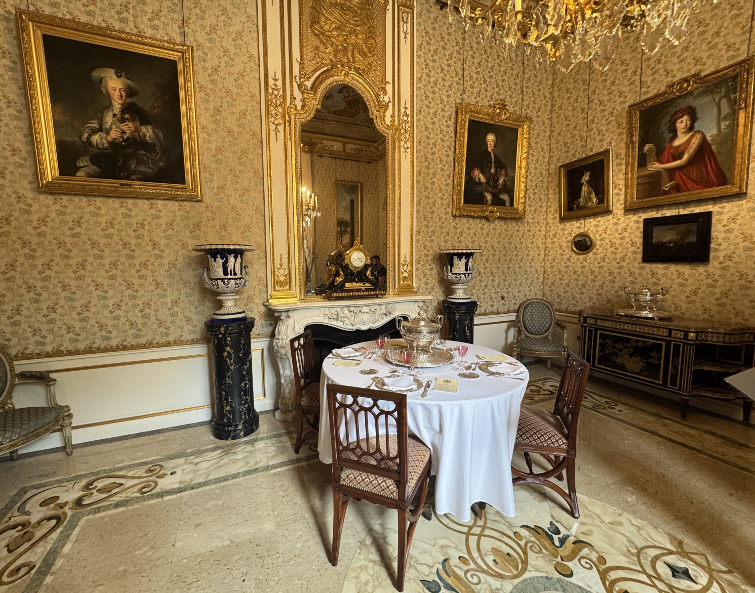 Visite du palais princier à Monaco.