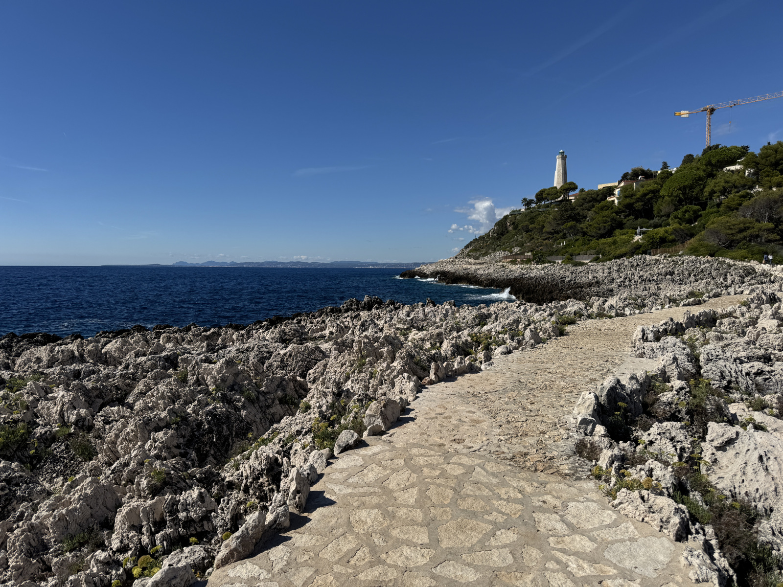 Tour du magnifique Cap Ferrat par le sentier du littoral