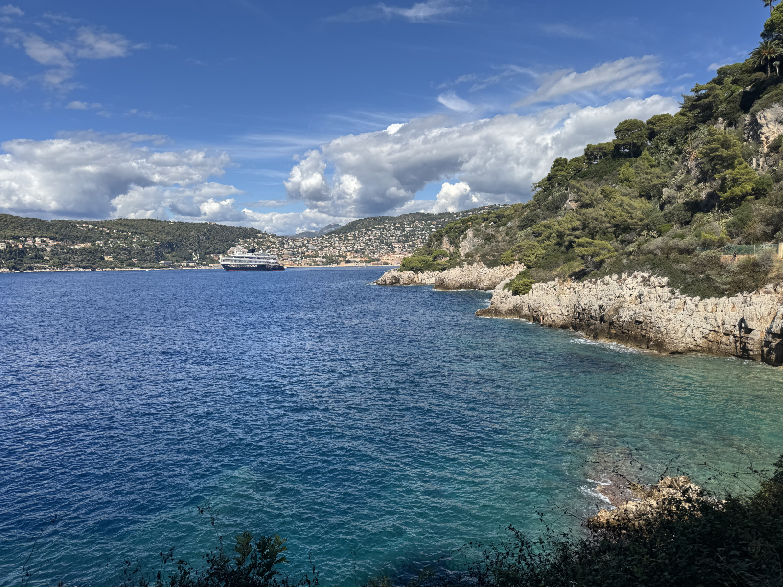 Tour du magnifique Cap Ferrat par le sentier du littoral