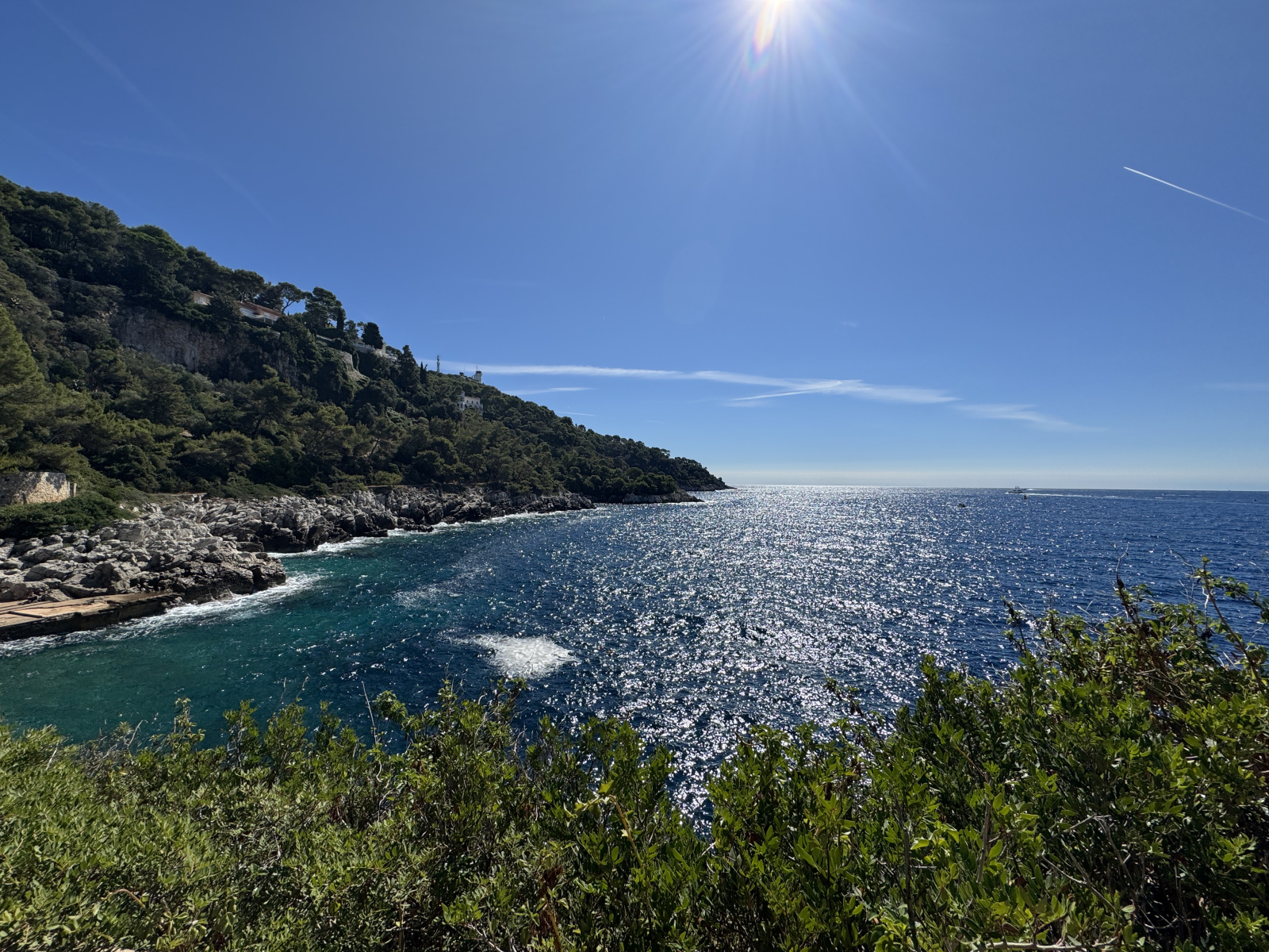 Tour du magnifique Cap Ferrat par le sentier du littoral