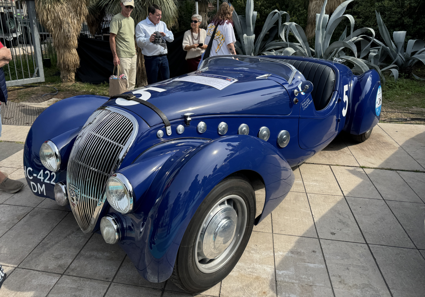 Visite de l'exposition « Les Légendes de Nice » au jardin Albert Ier