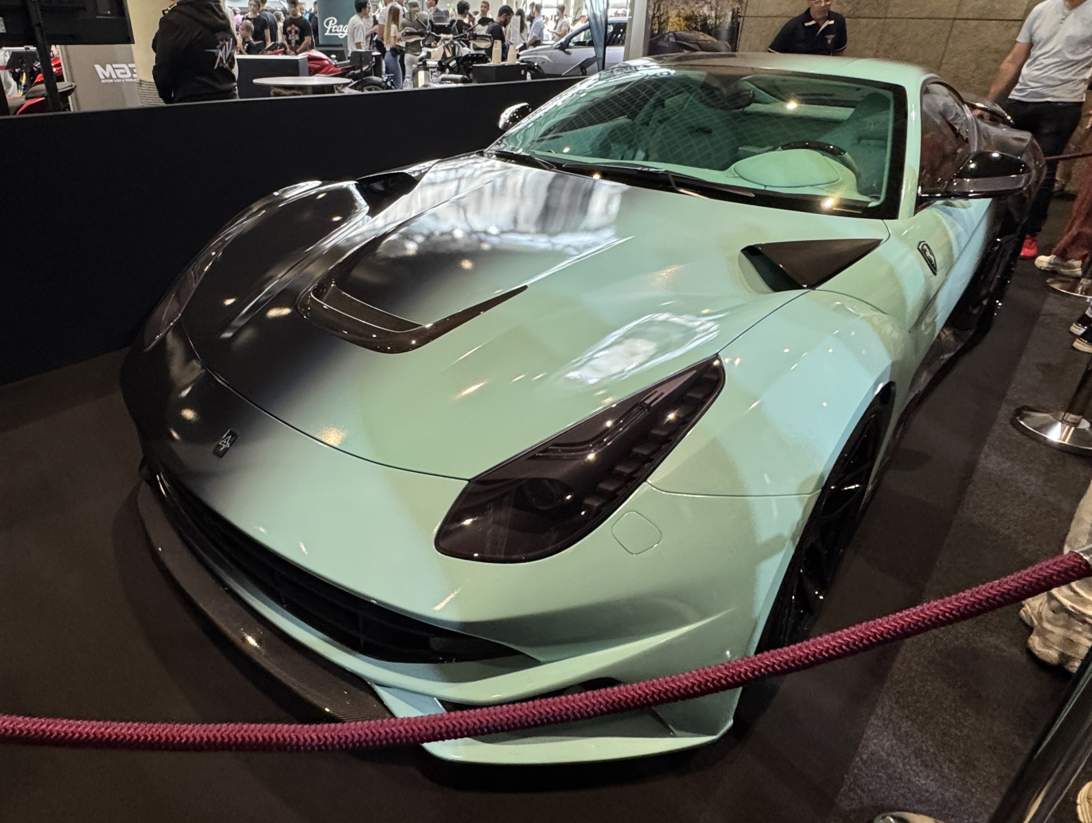 Visite du salon Top Marques 2026